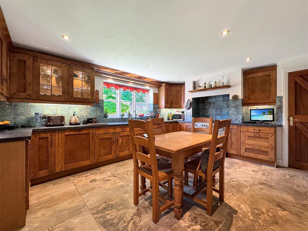Breakfast Kitchen