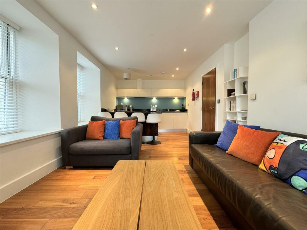 Lounge Area