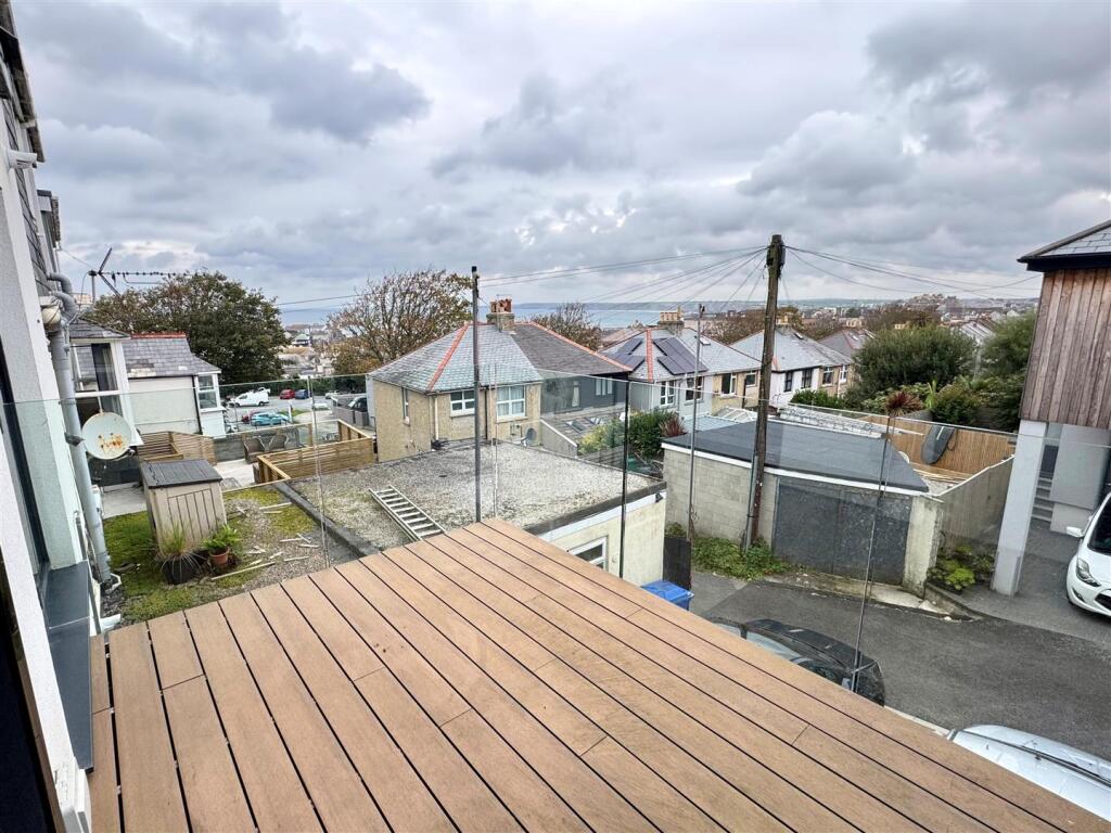 18 St Georges Road Balcony
