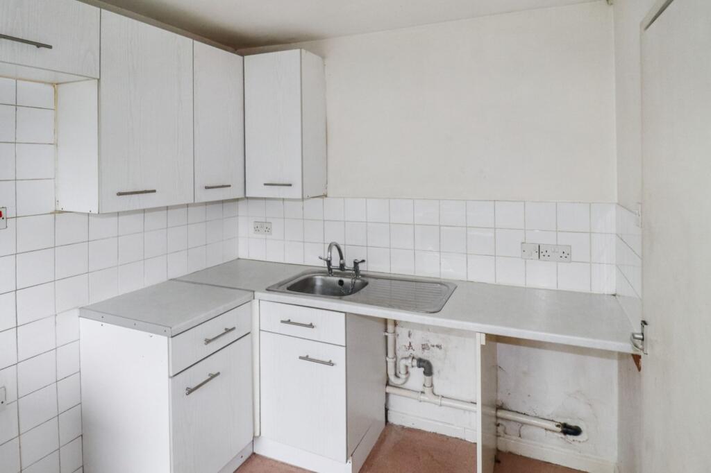 56D Firthcliffe Road, Liversedge, West Yorkshire, WF15 6HF