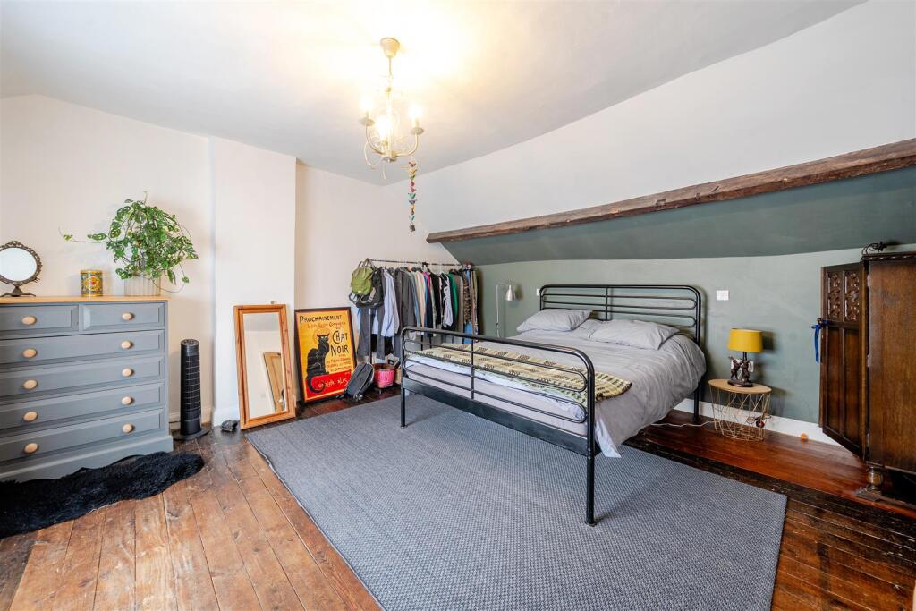 The Robin Hood House, Greens Norton (1).jpg