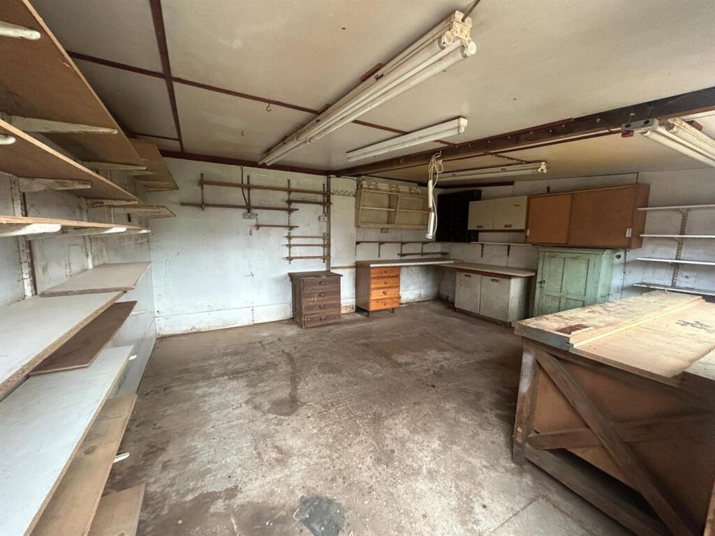 WhatsApp Image 2025-06-06 at 11.30.29_7f667d58.jpg