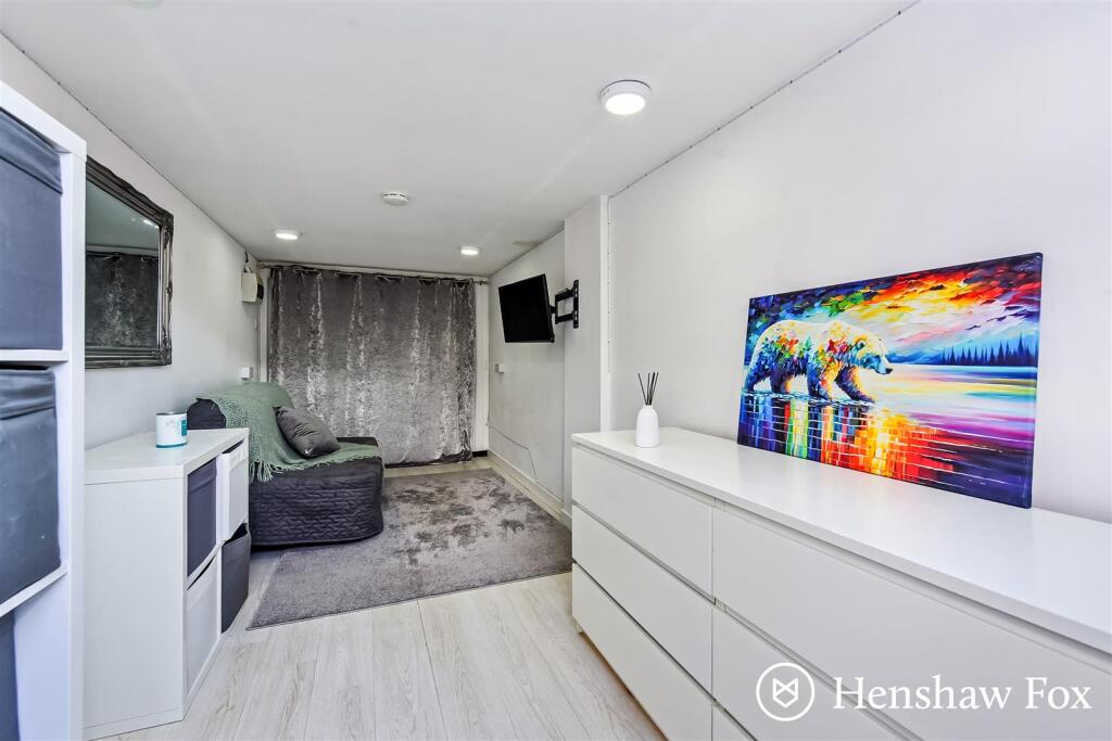 Ph6_6348373 - Copy.jpg