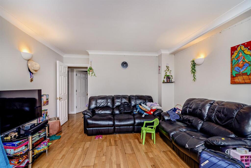 8672273-interior10-800.jpg