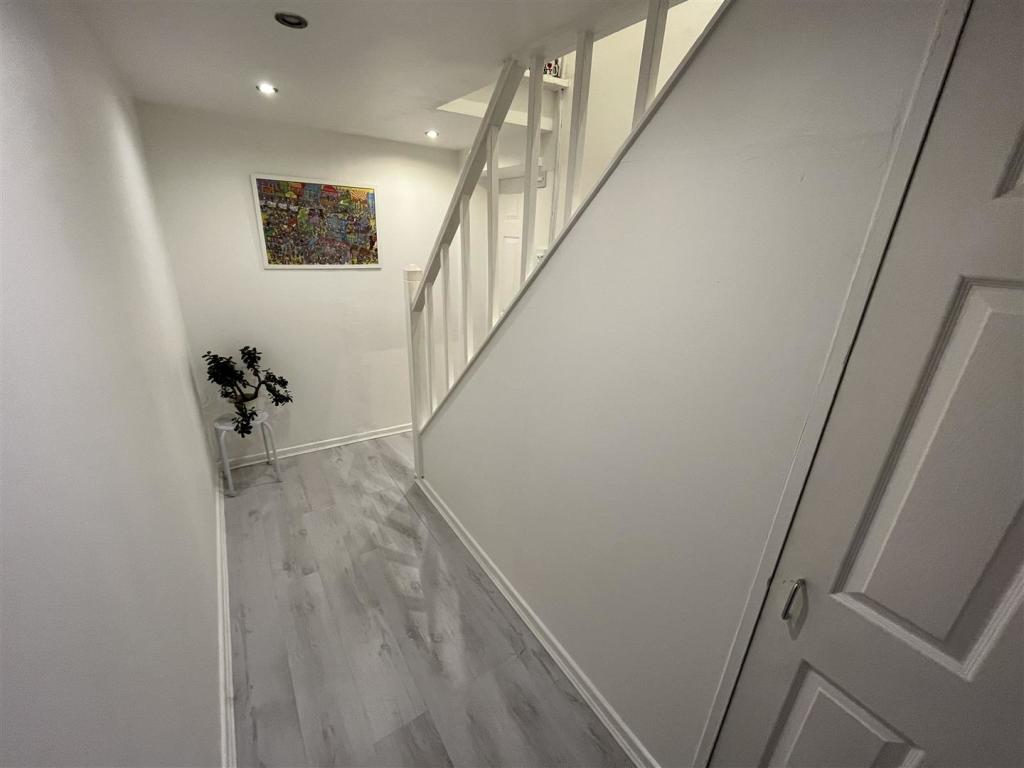 Lower Ground Floor Hallway.jpg