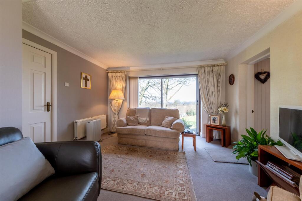 16 The Coppice-011.jpg