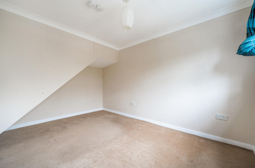 1366038-19-68ee40...