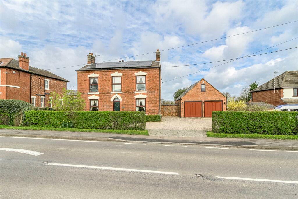 60 Loughborough Road, Coleorton