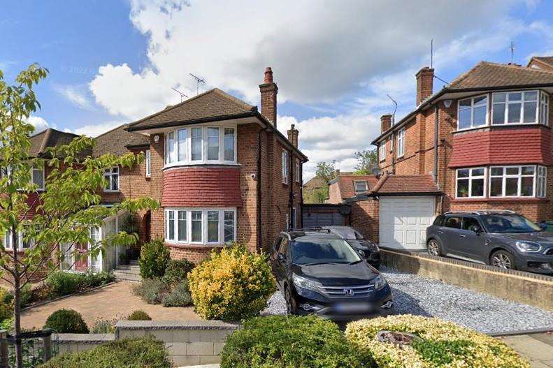 FRONT GARDEN &amp; OFF STREET PARKING