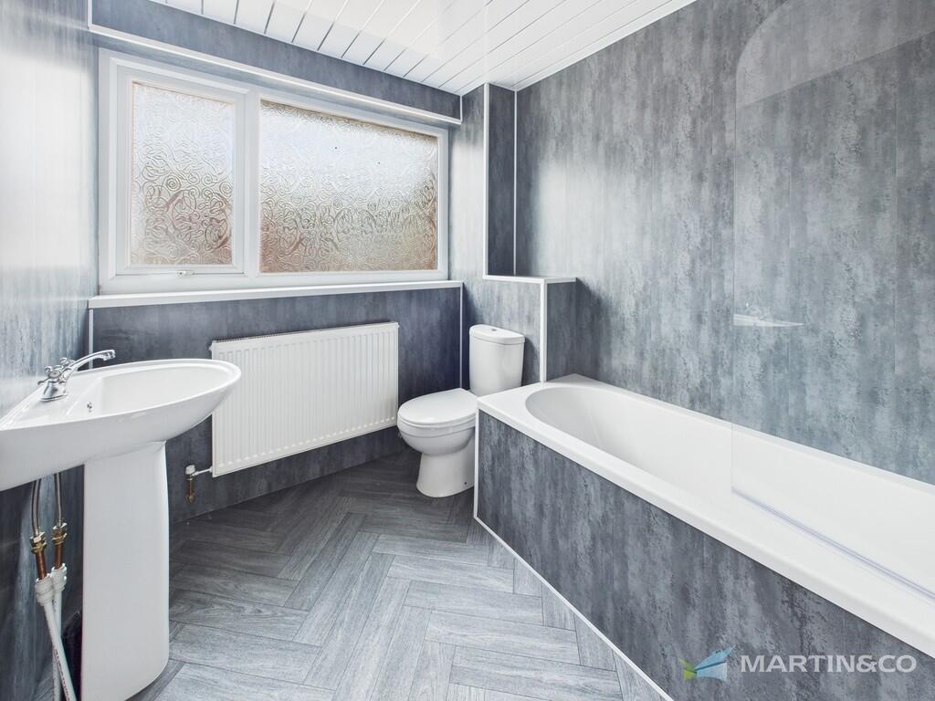 CAM02318G0-PR0554...