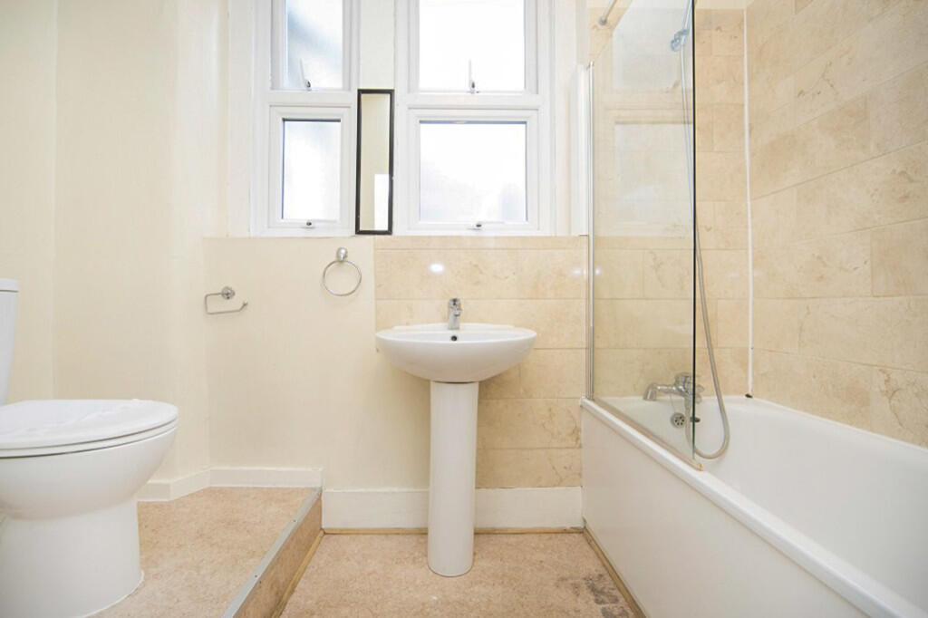 Bathroom 2 (3) NE...