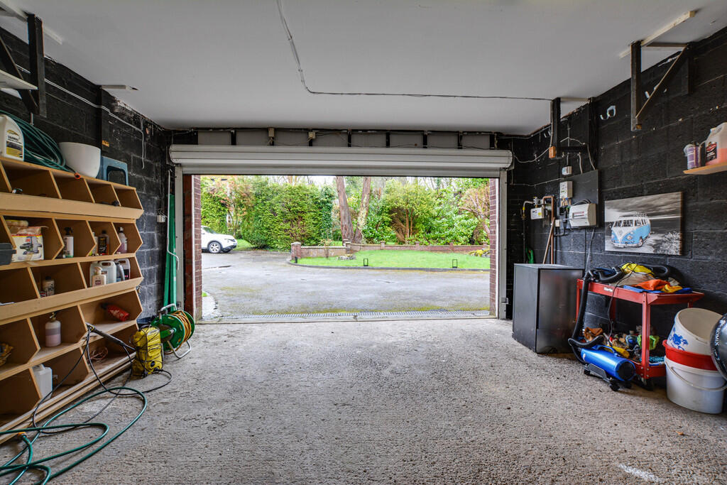 GARAGE