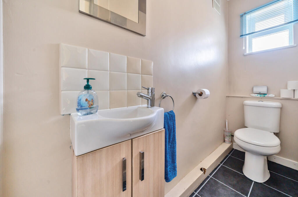 1310839-9-685057d...