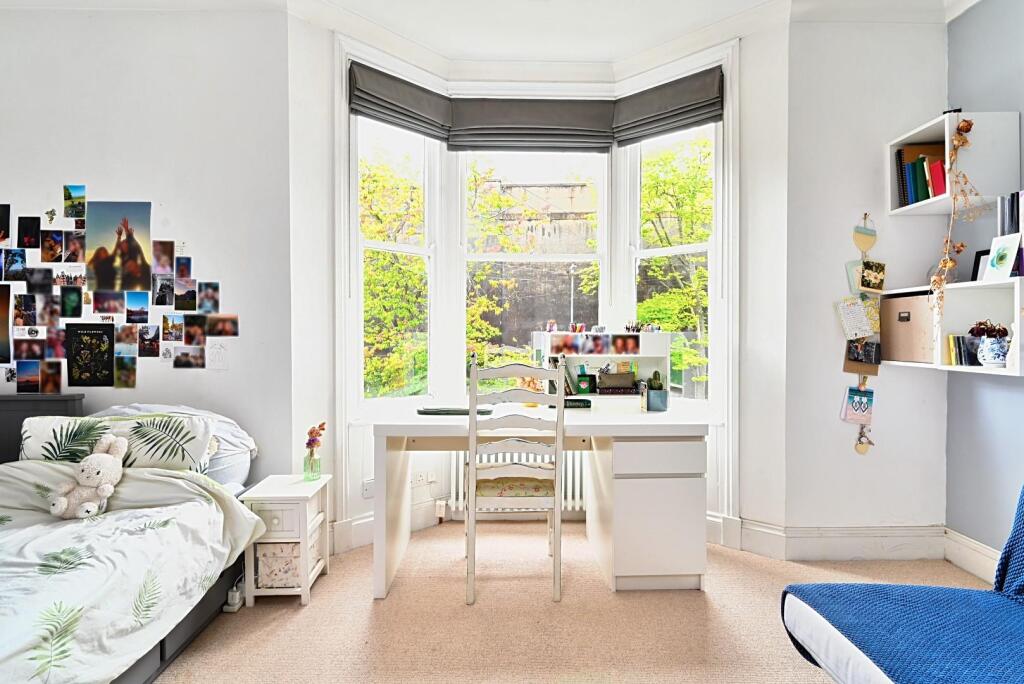 24 Dyke Road Drive, BN1 (19).jpg