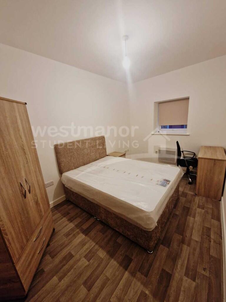 FLAT 5 