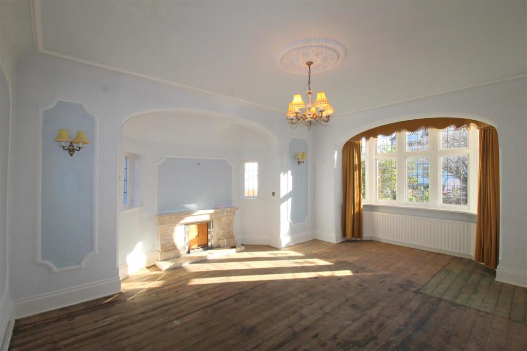 Fairhaven Road, 12 - Reception Room One.JPG