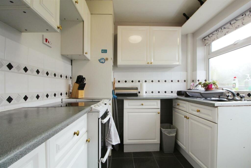 kitchen 201.jpeg