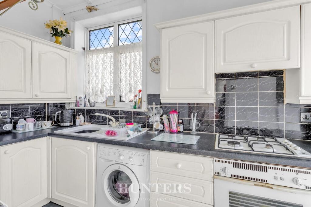 Higher Wood Street (11).jpg