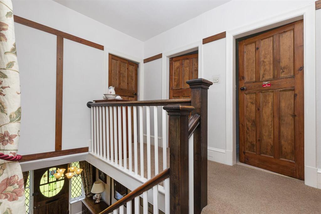 Bramleys Estate Agents - Le Marchant Avenue - Lind