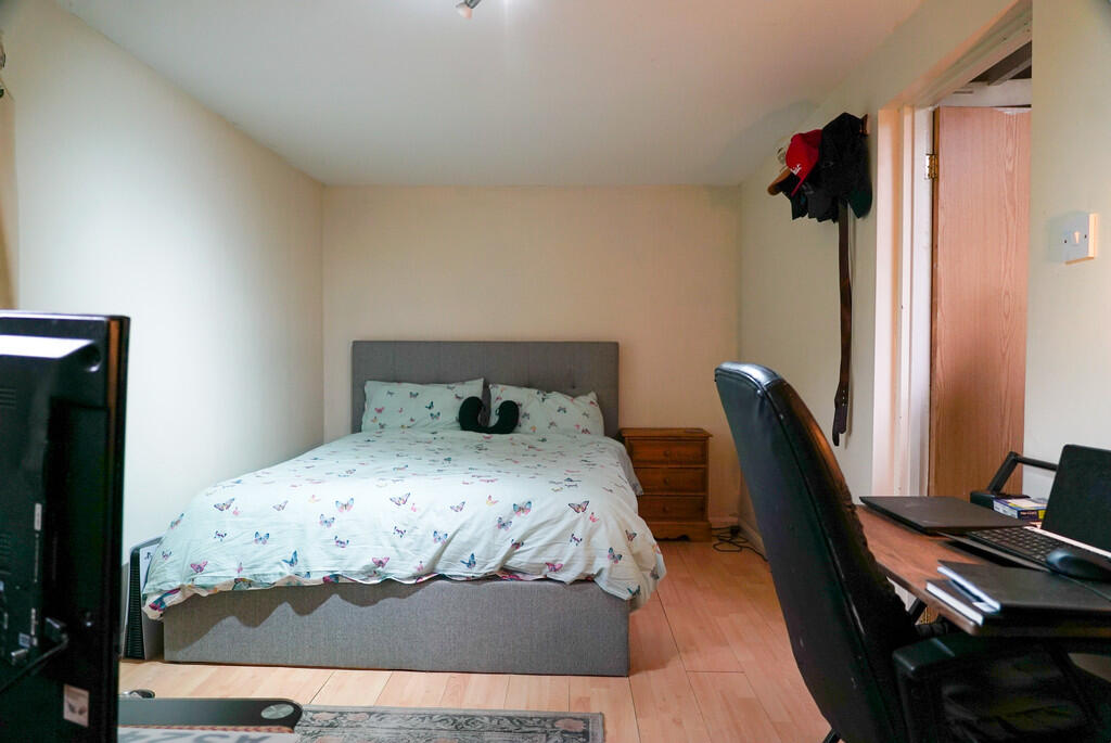 Mulberry Cottage-...