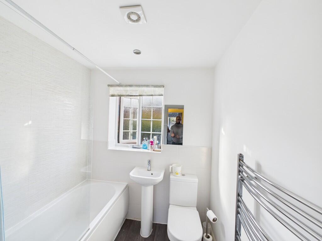 CAM04578G0-PR0026...