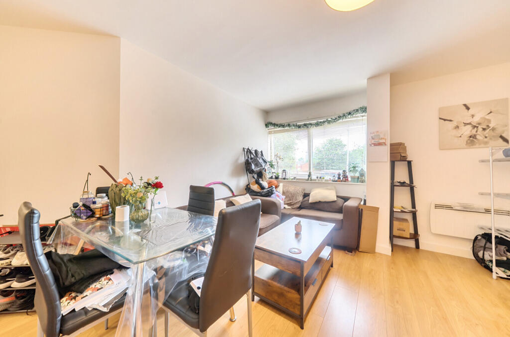 1336123-5-68a4639...