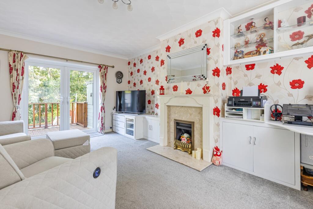 A12 - 33 George Road, Paignton - 250919