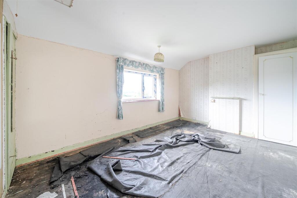 67 Main Road, Shutlanger (1).jpg