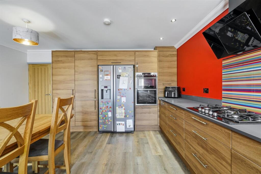 Kitchen_Dinar 1_4.jpeg