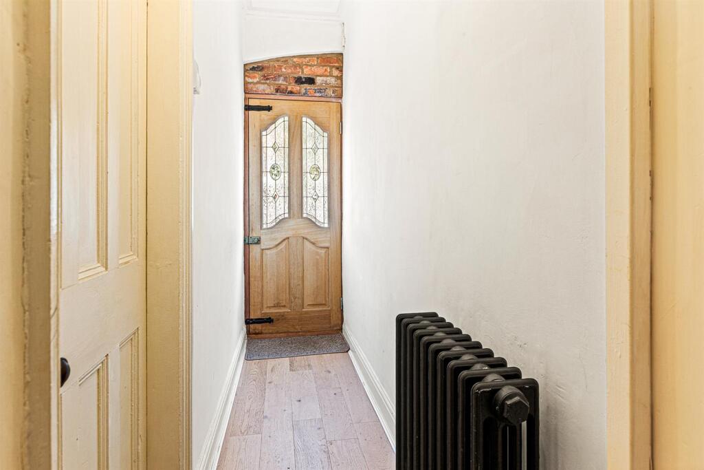 ENTRANCE HALLWAY