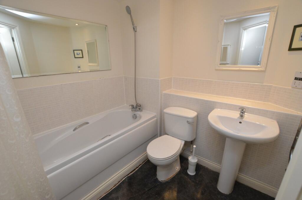 En Suite Bathroom