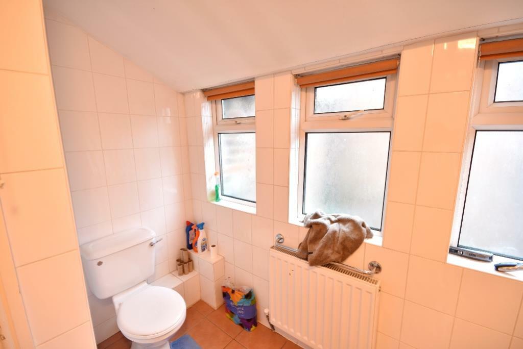 141 Jesmond Road10