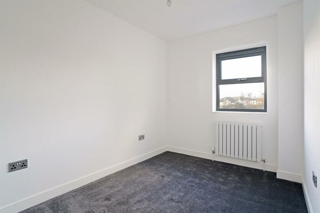 61633-88B Lansdown Road Cheltenham - (14)_low.jpg