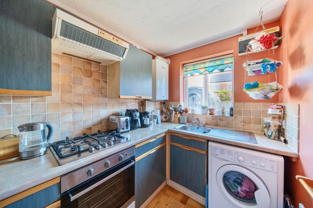 1332204-4-68d678d75210e