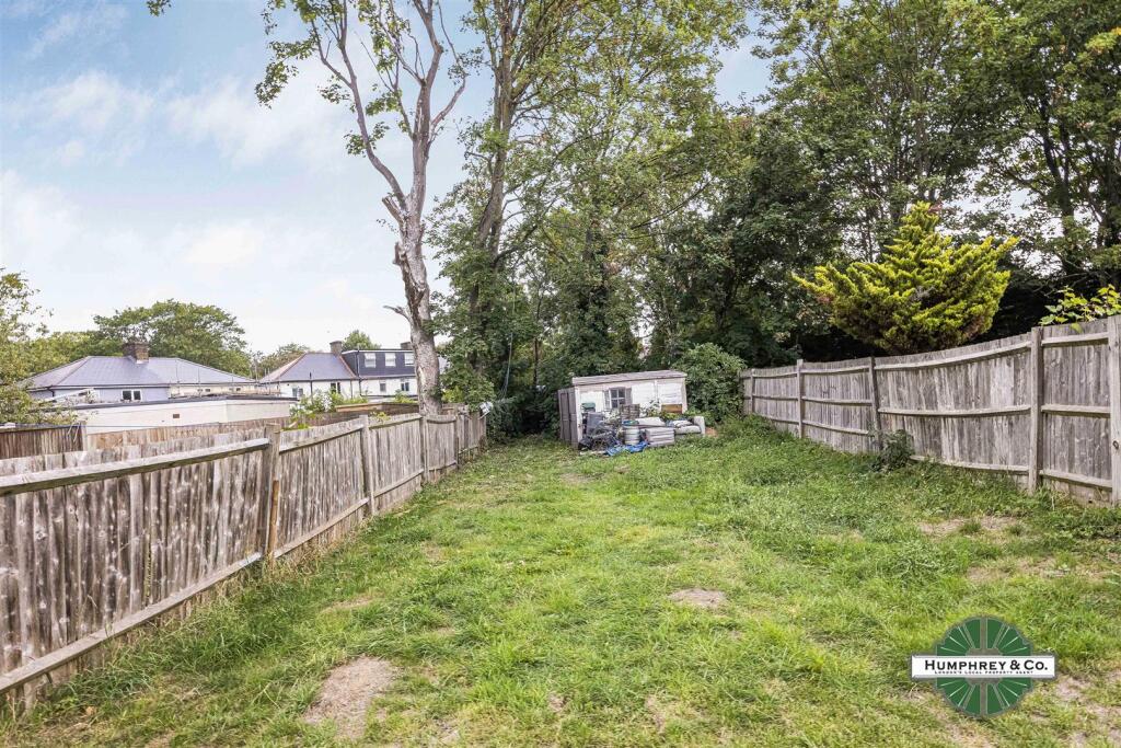 5 Twybridge Way -014.jpg