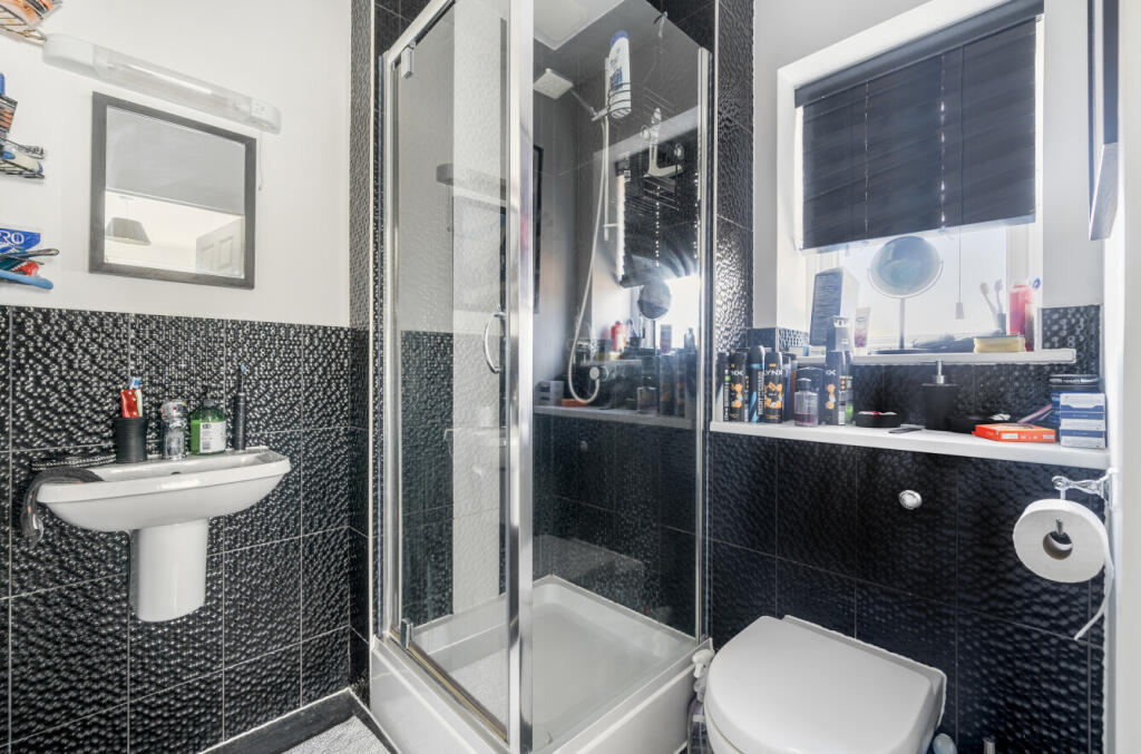 1311587-11-685d6e...