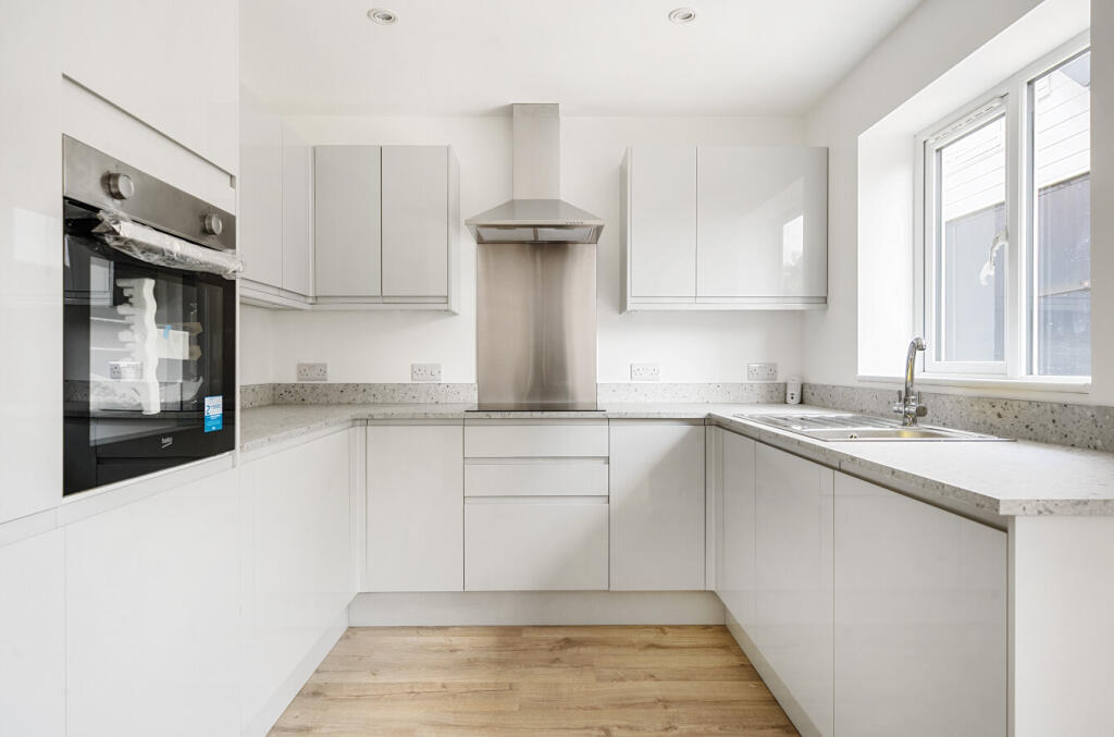 129905519682f41b88c5e1arw1c