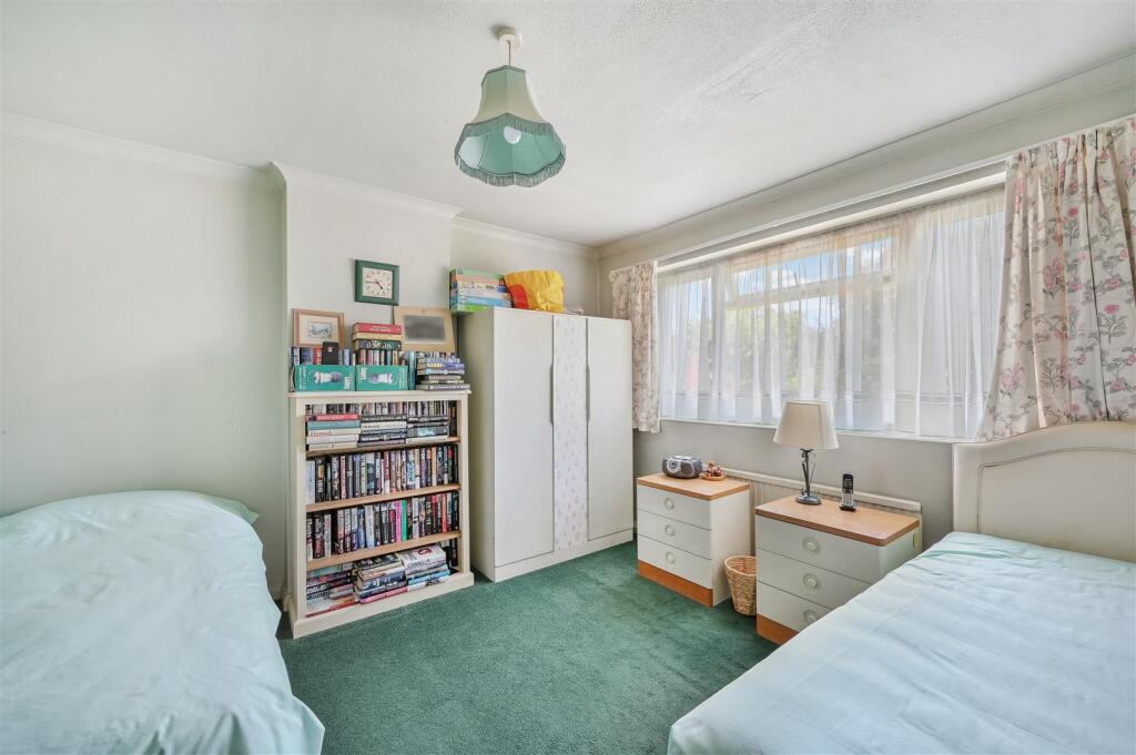 ALBERT ROAD, 120-21.jpg