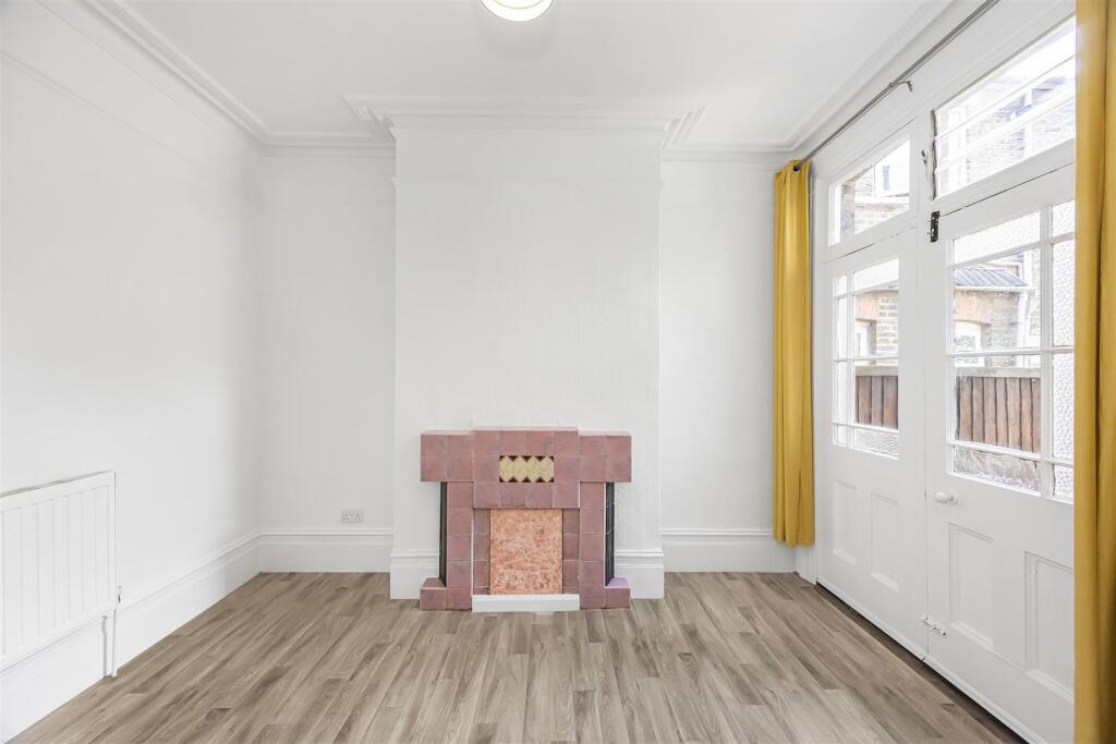 5 Abbots Park Road -005.JPG