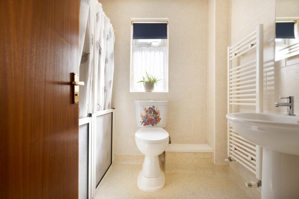 Bathroom Ewemove Sales And Lettings Goole And Selb