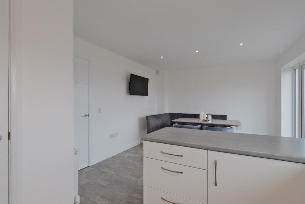 012-31 Ardencraig Terrace, Glasgow, G45 9BJ.jpg