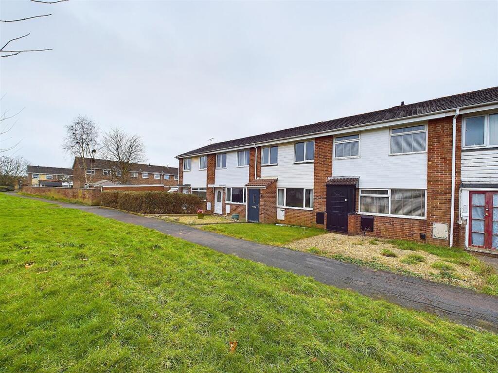 13 - Two-Bed Terraced House In Yate Form Modernisa