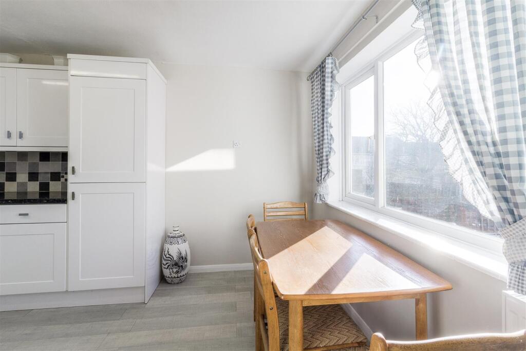 Kitchen Breakfast Room