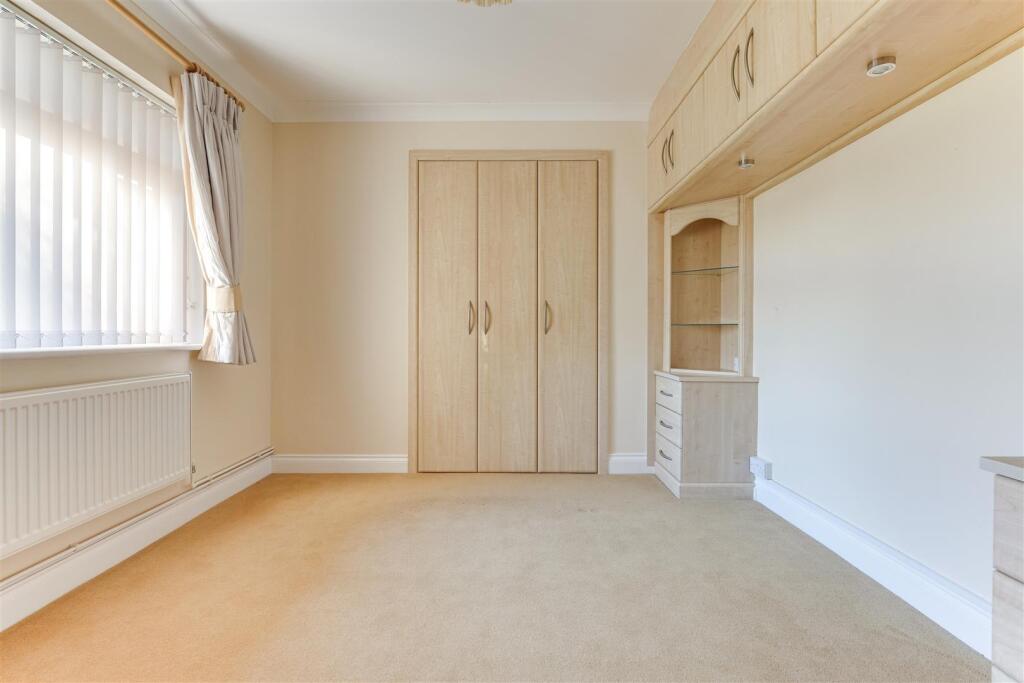 26 Greys Close-7.jpg