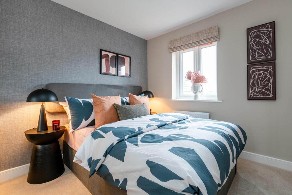 A second double bedroom means you don't need to compromise on space