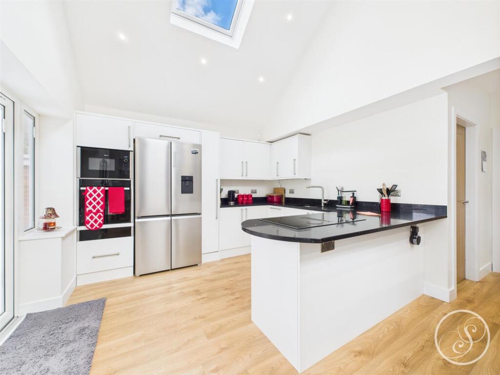 LOUNGE/KITCHEN/DINER