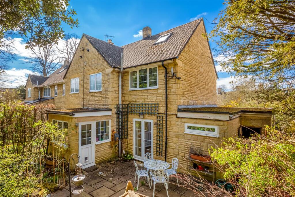 6 Church Close, Charlbury-13.jpg