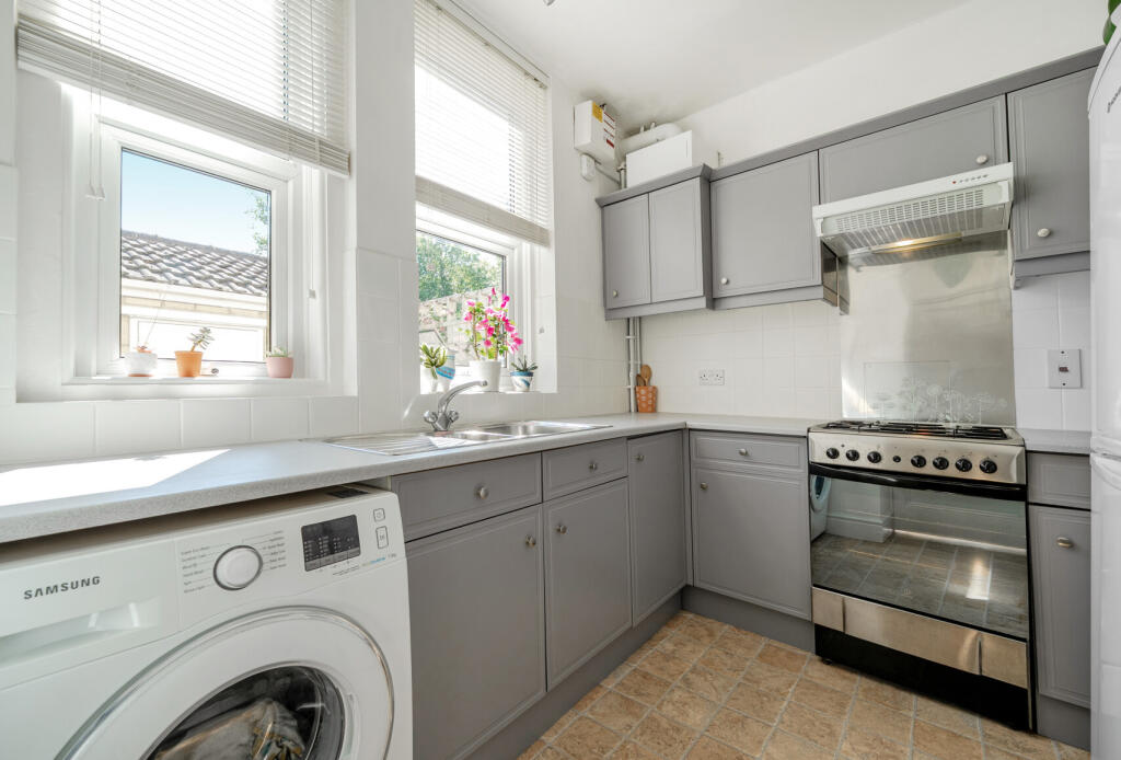 8-682470c275a74-1...