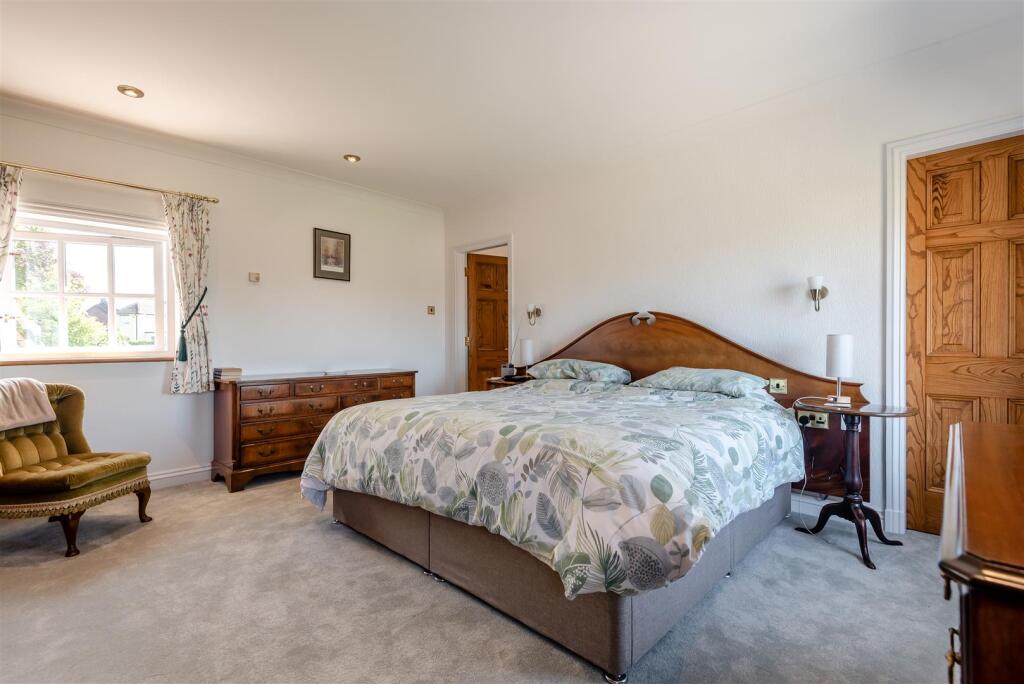 8645957-interior23.jpg