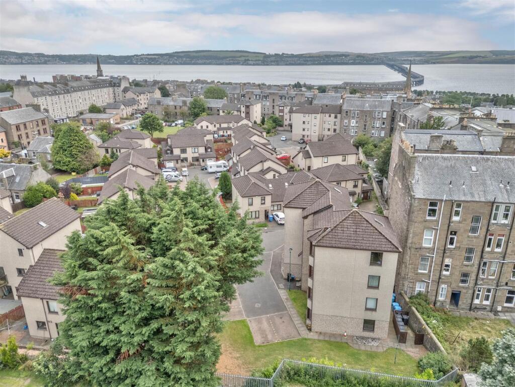 8 Lytton Street Dundee-9.JPG